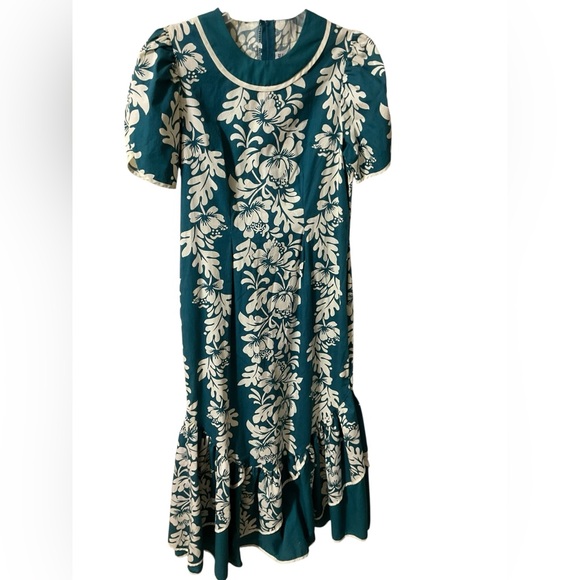 Vintage Hawaiian Carol Bennett Sz Small Puff sleeves and Ruffles‎  Dress - Picture 4 of 15